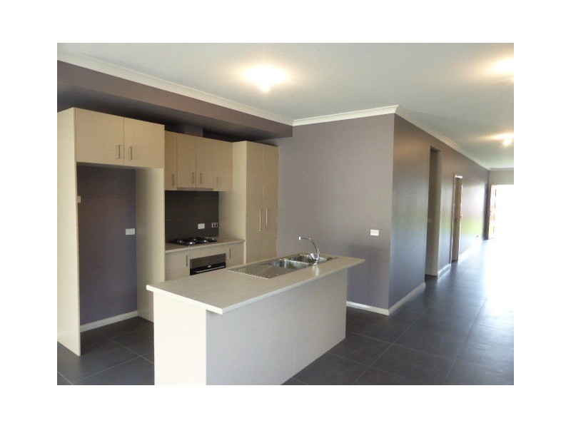 4A Narvik Crescent, Heidelberg West VIC 3081