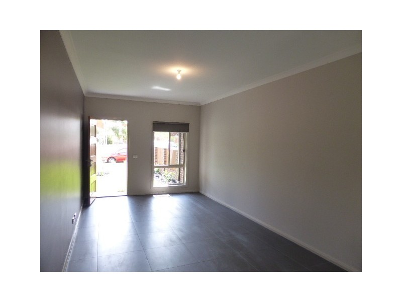 4A Narvik Crescent, Heidelberg West VIC 3081