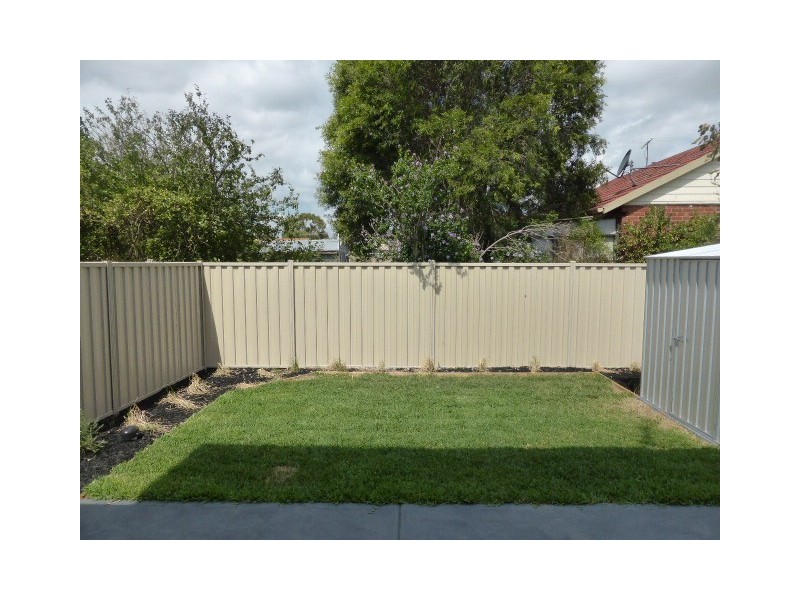 4A Narvik Crescent, Heidelberg West VIC 3081
