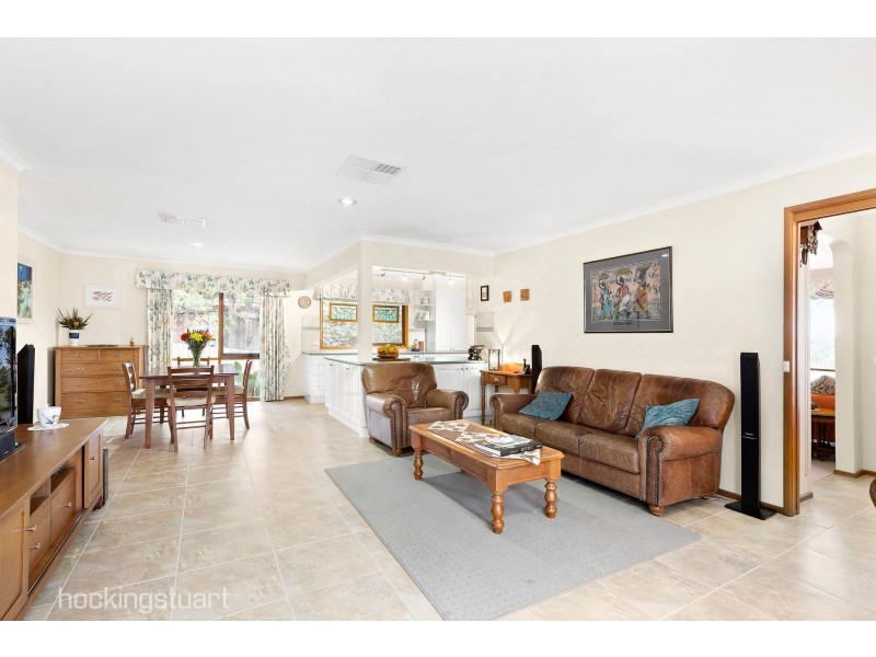 14 Glenwood Drive, Greensborough VIC 3088