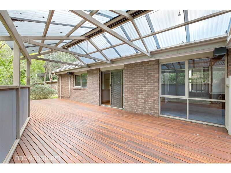 1 Carlyle Close, Hurstbridge VIC 3099