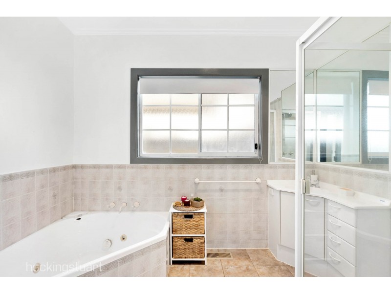 219 Waiora Road, Heidelberg Heights VIC 3081