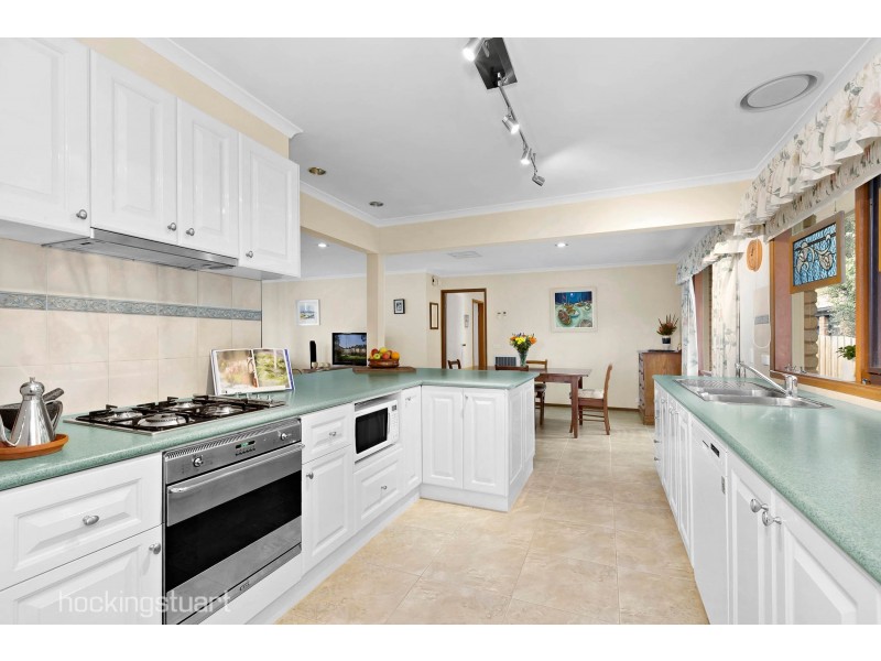 14 Glenwood Drive, Greensborough VIC 3088