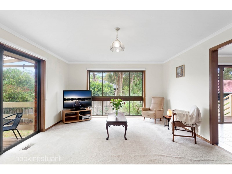 34 Sherlowe Crescent, Viewbank VIC 3084