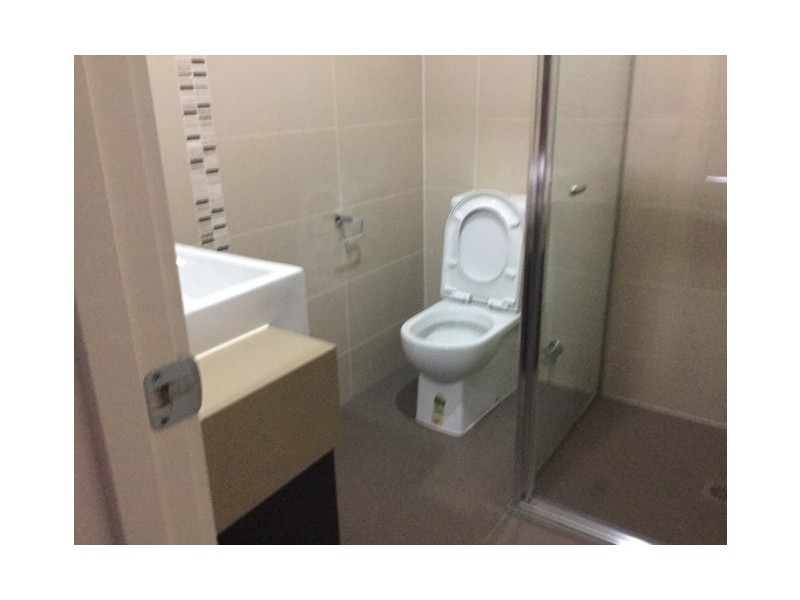 2/11 Wallace Avenue, Oakleigh South VIC 3167