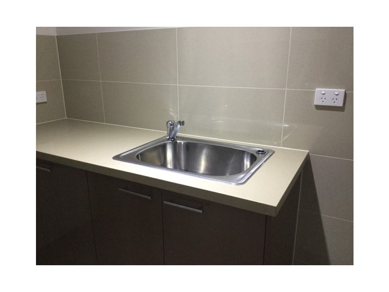 2/11 Wallace Avenue, Oakleigh South VIC 3167