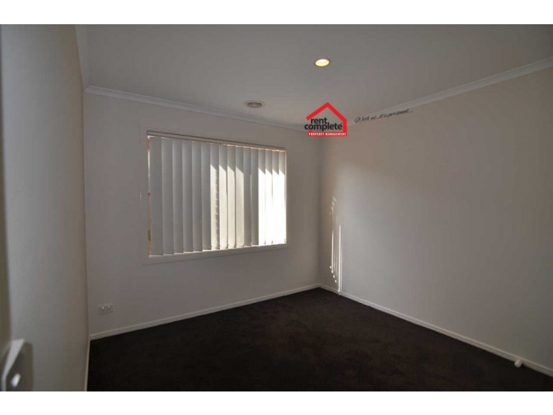 18 Jacaranda Drive, Carrum Downs VIC 3201