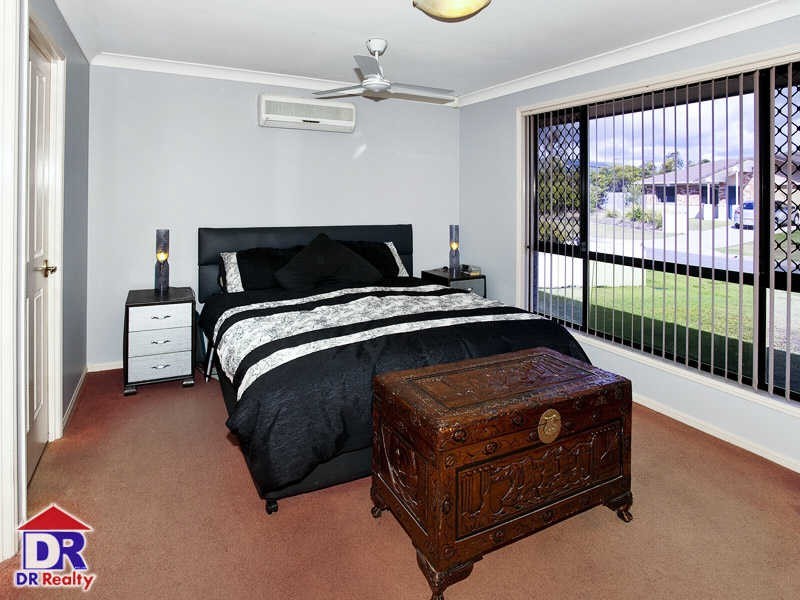 Rothwell QLD 4022