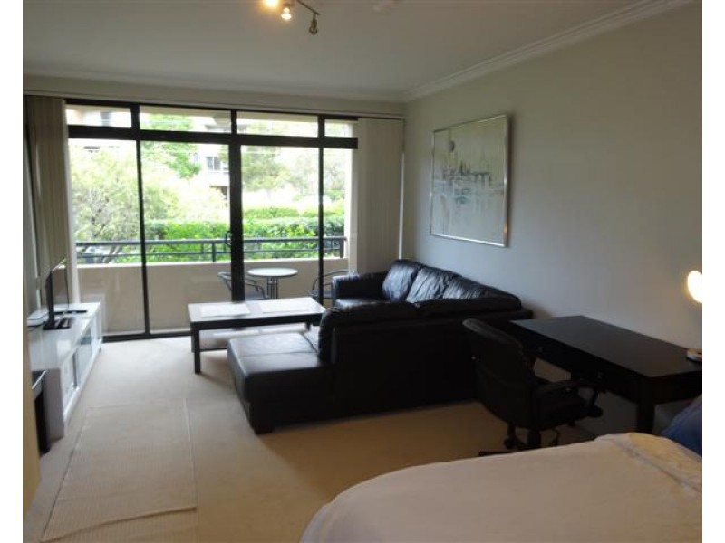 20/240 Ben Boyd Rd, Cremorne NSW 2090