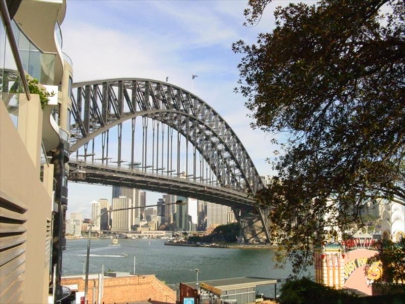 North Cliff Street, Milsons Point NSW 2061