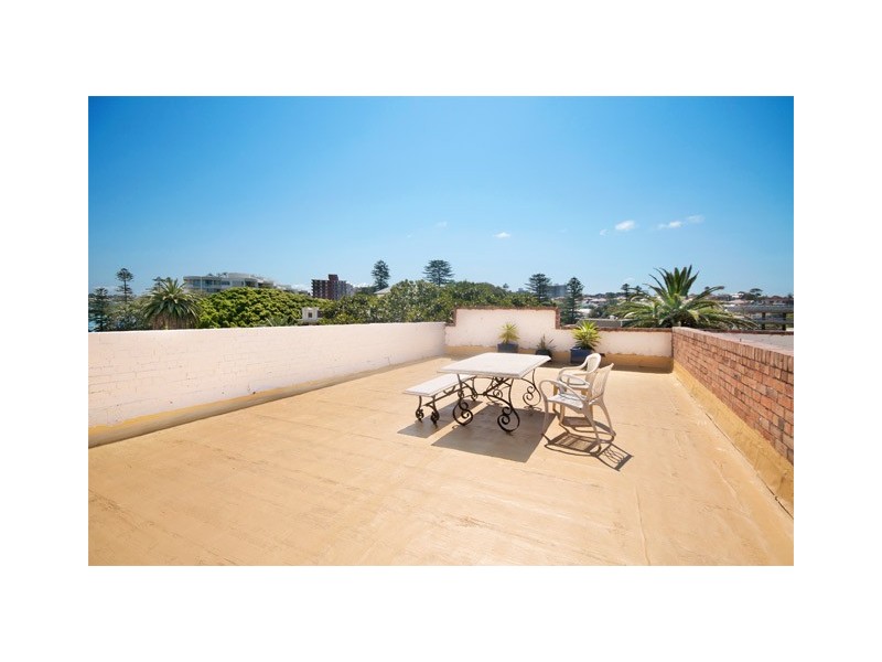 00 The Corso, Manly NSW 2095