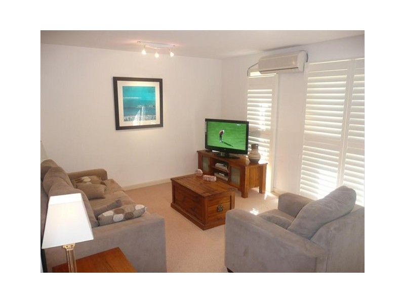 00 Huntington, Crows Nest NSW 2065