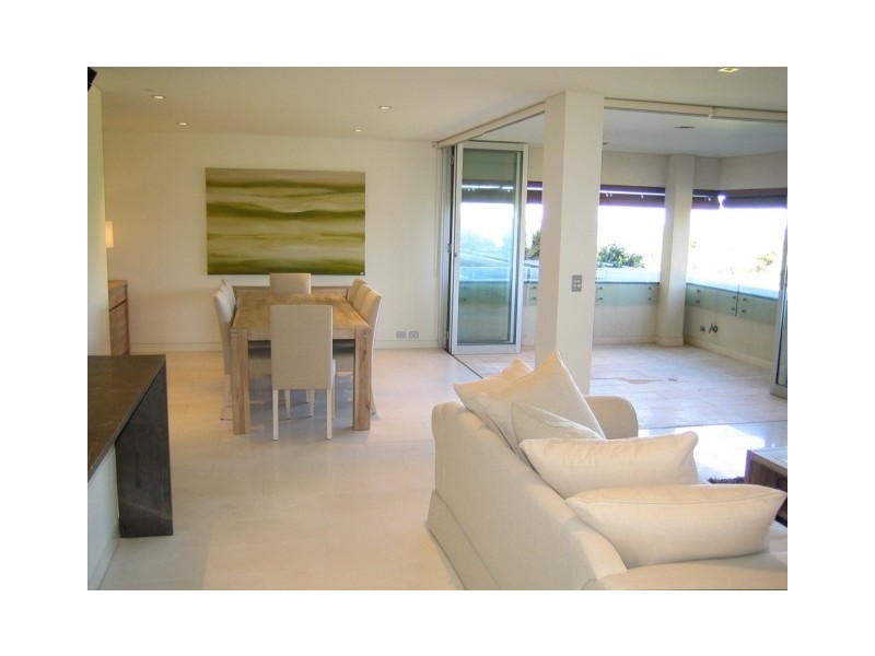 203 Ocean Street, Narrabeen NSW 2101