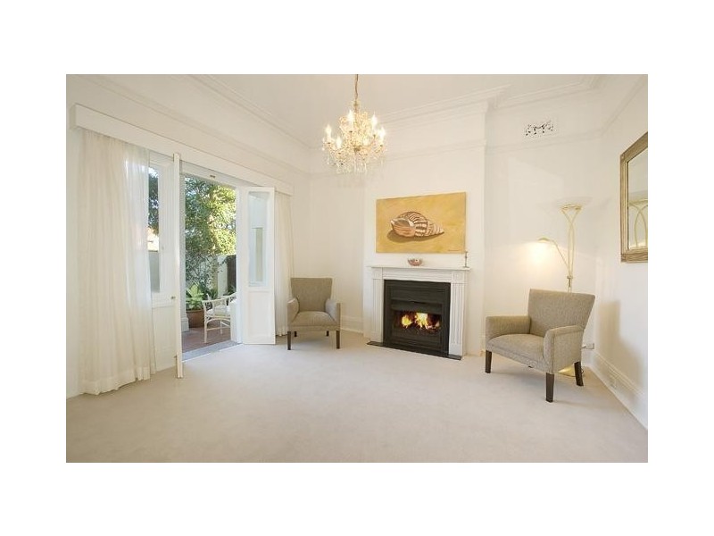 102 Raglan Street, Mosman NSW 2088