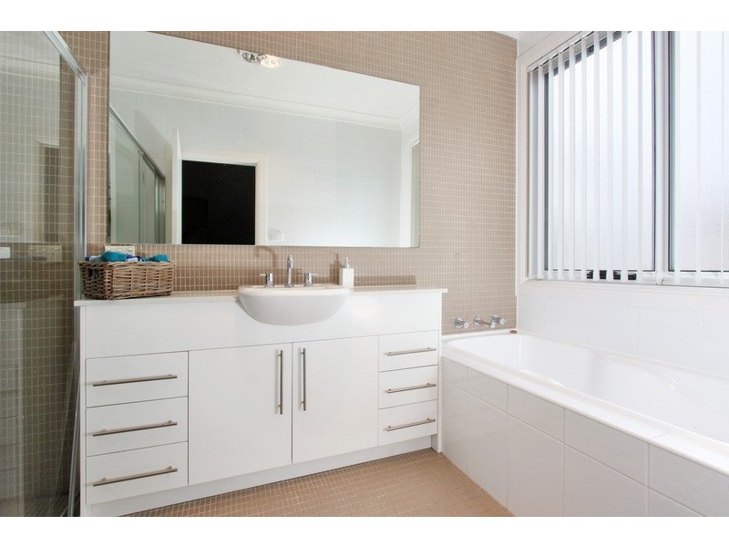 19 Folkestone Terrace, Stanhope Gardens NSW 2768