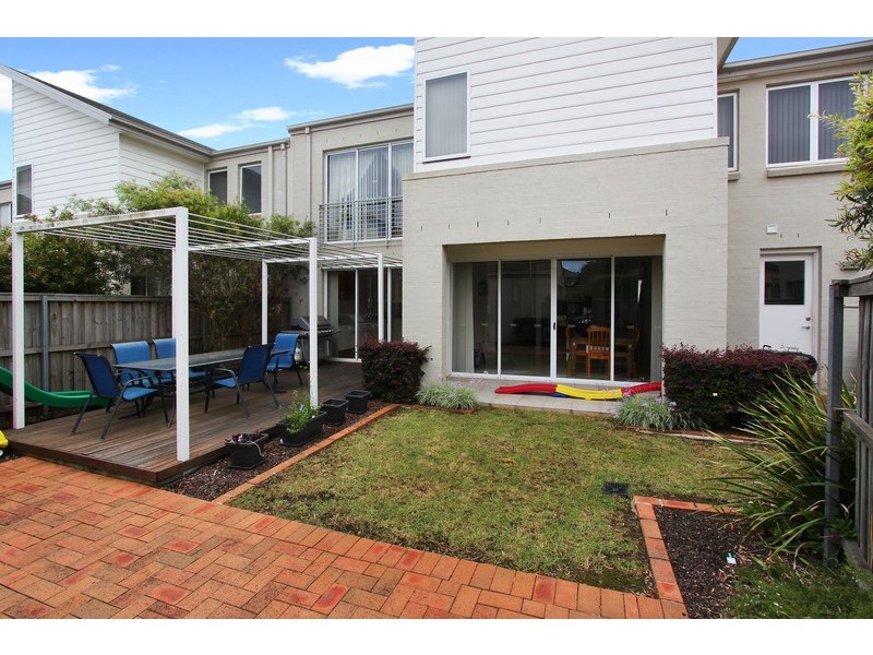 19 Folkestone Terrace, Stanhope Gardens NSW 2768