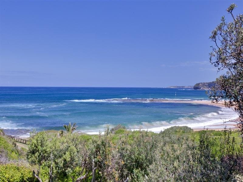 2 Bassett Street-East, Mona Vale NSW 2103