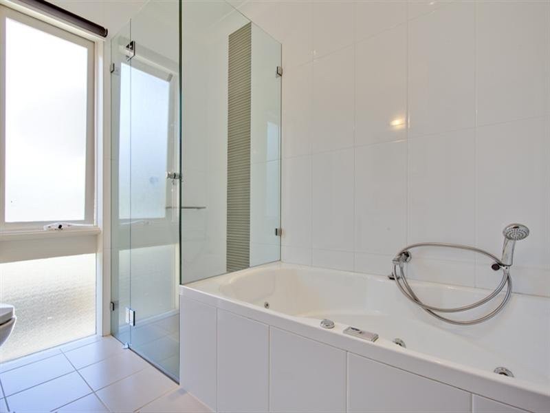 2 Bassett Street-East, Mona Vale NSW 2103