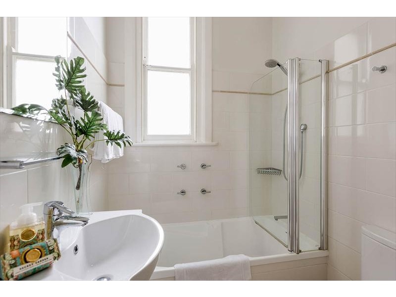 Northcote Street, Naremburn NSW 2065