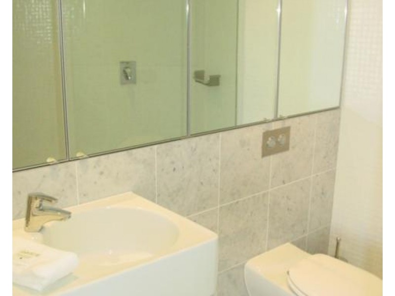 2 Elizabeth Bay Road, Elizabeth Bay NSW 2011