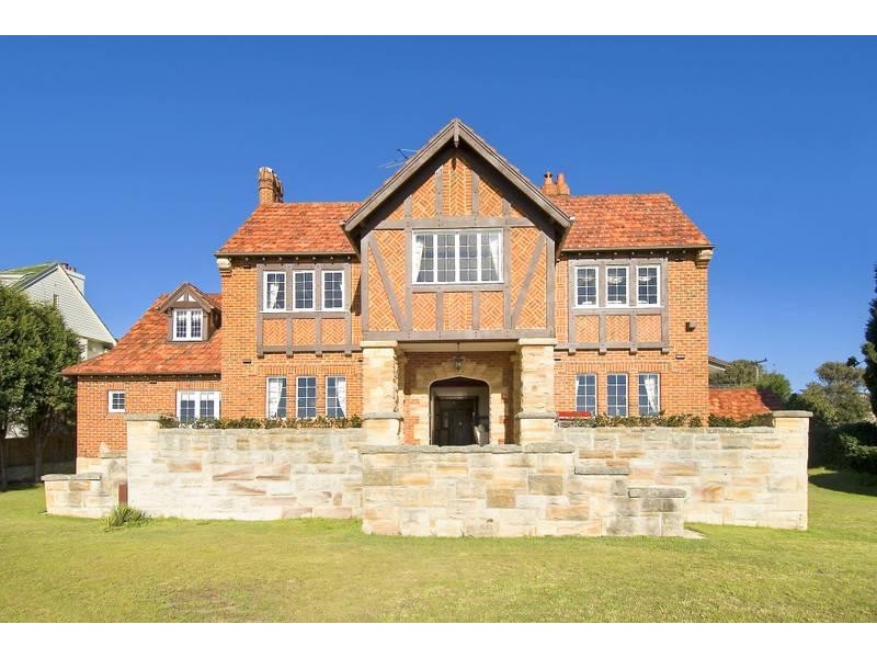 Suffolk Ave, Collaroy NSW 2097