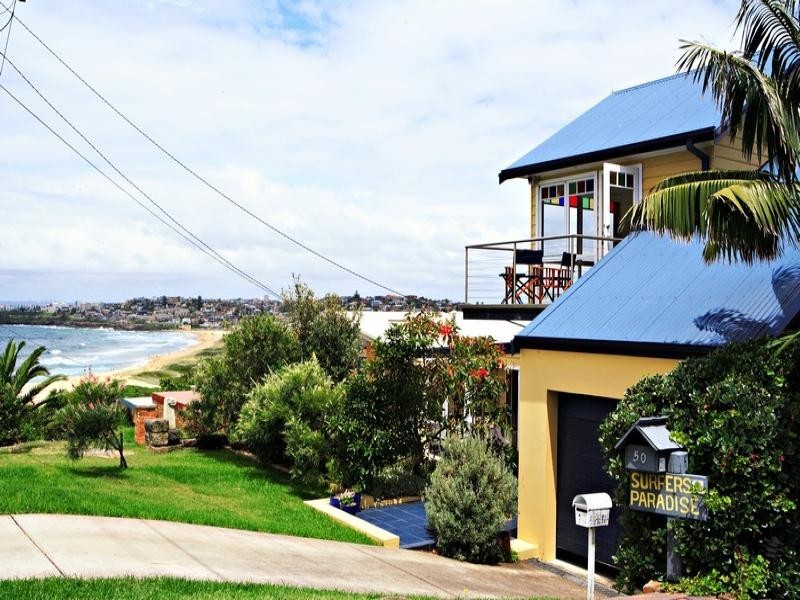 Robertson Road, North Curl Curl NSW 2099