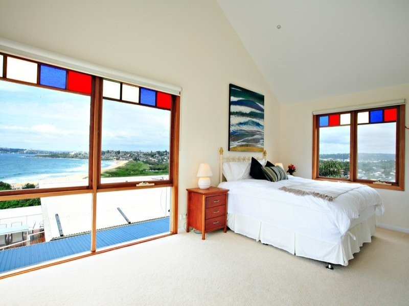 Robertson Road, North Curl Curl NSW 2099