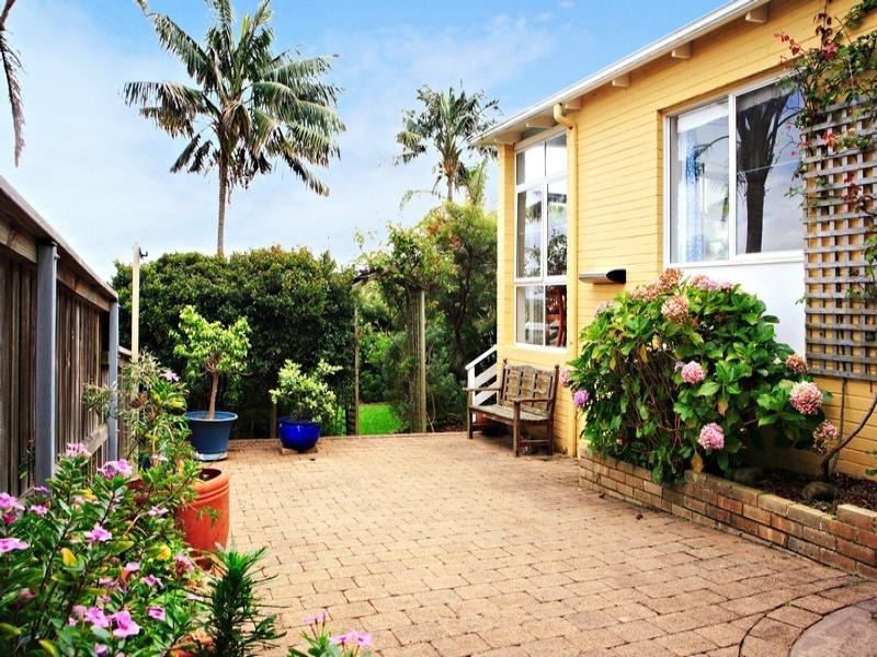 Robertson Road, North Curl Curl NSW 2099