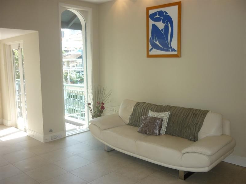 High Street, Kirribilli NSW 2061