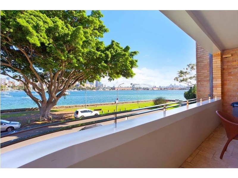 79 New Beach Road, Darling Point NSW 2027