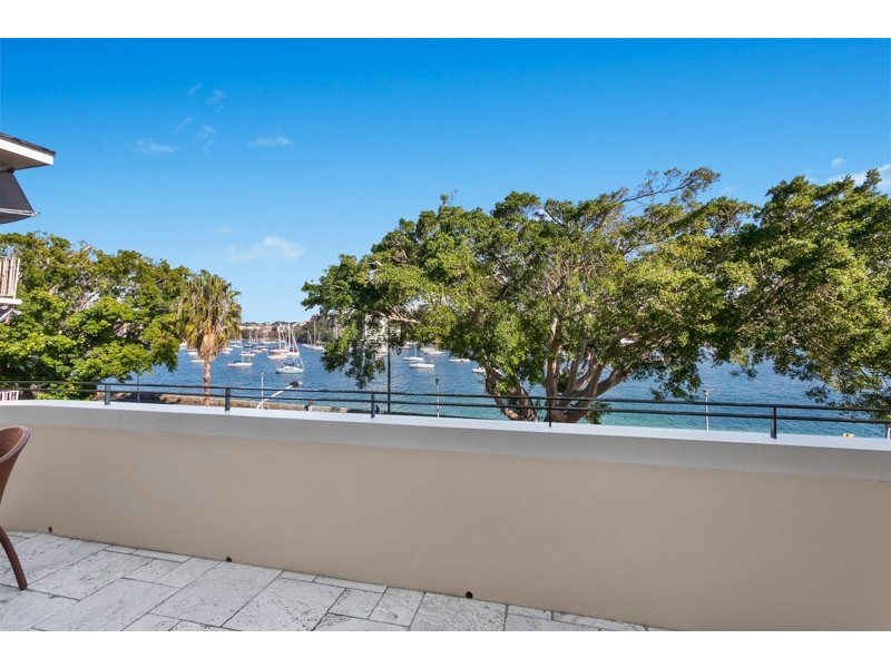 79 New Beach Road, Darling Point NSW 2027