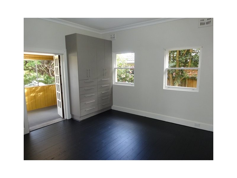 41 Kingslangley Rd, Greenwich NSW 2065