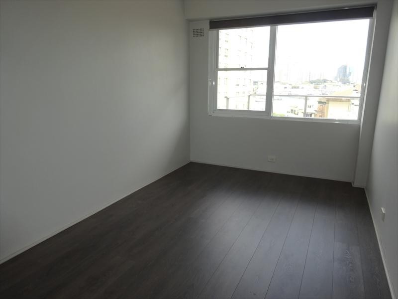 52/17 East Crescent Street, Mcmahons Point NSW 2060