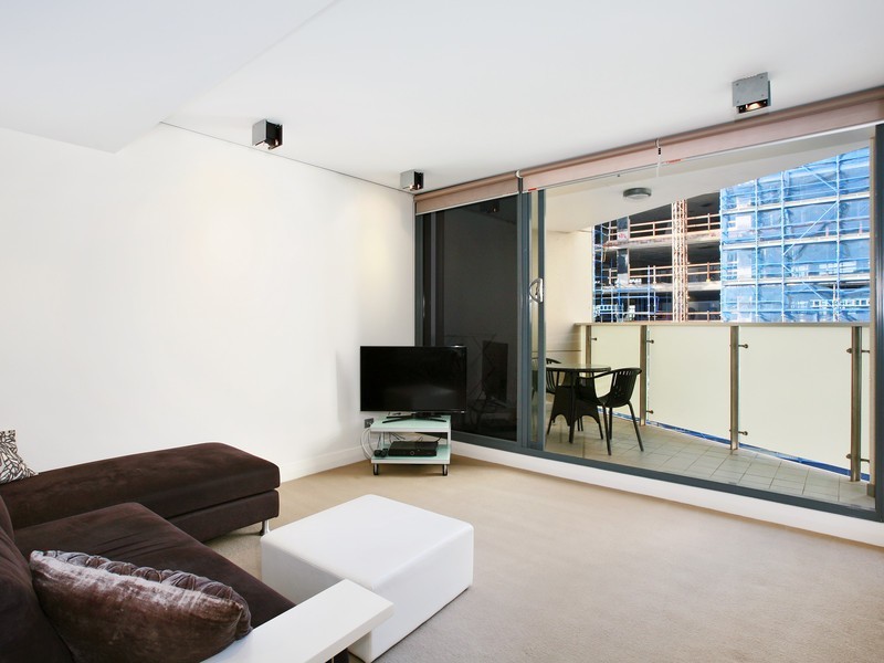 1008/8 Glen Street, Milsons Point NSW 2061