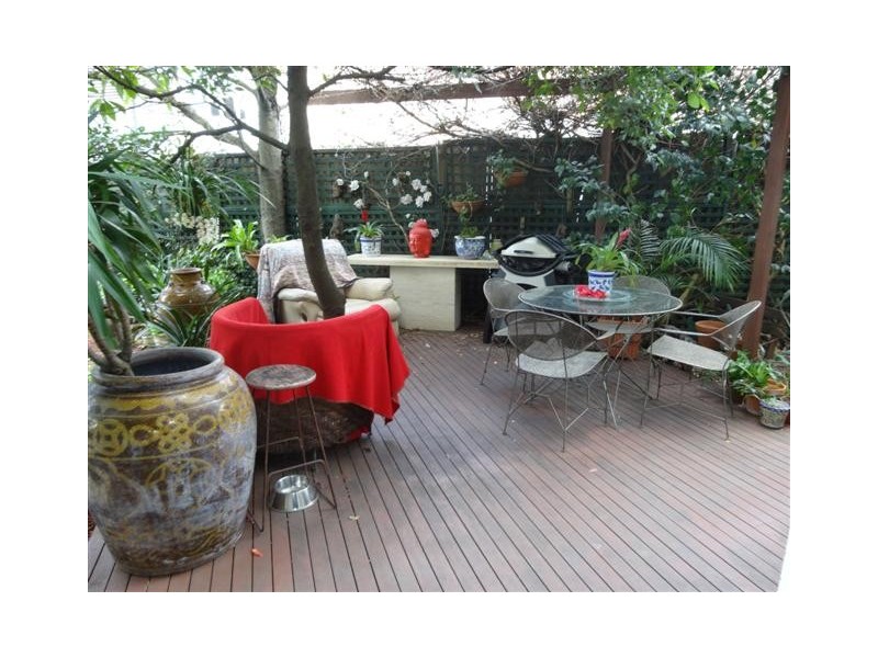 1/2 Nelson St, Bondi Junction NSW 2022