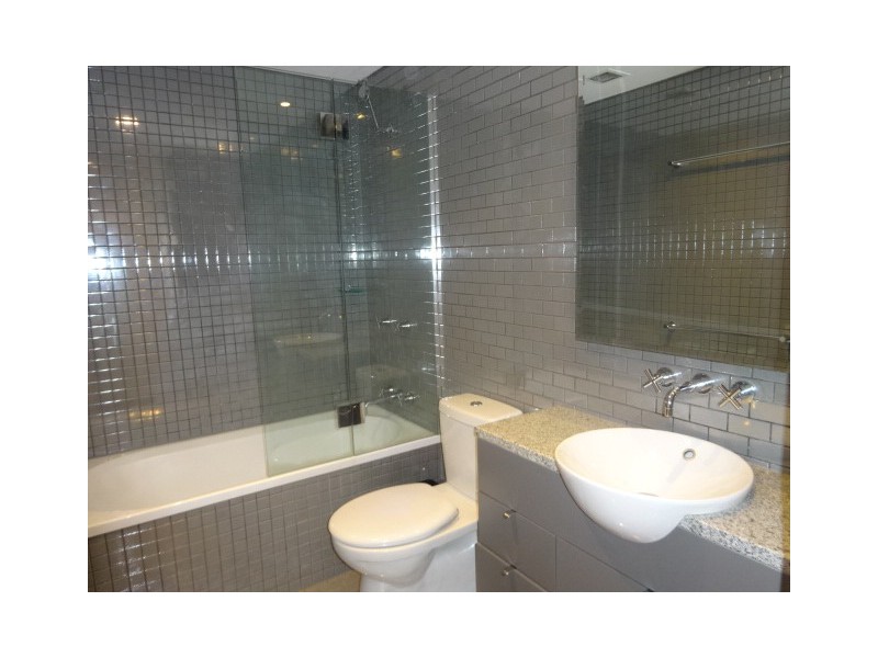 C601/26 Point St, Pyrmont NSW 2009