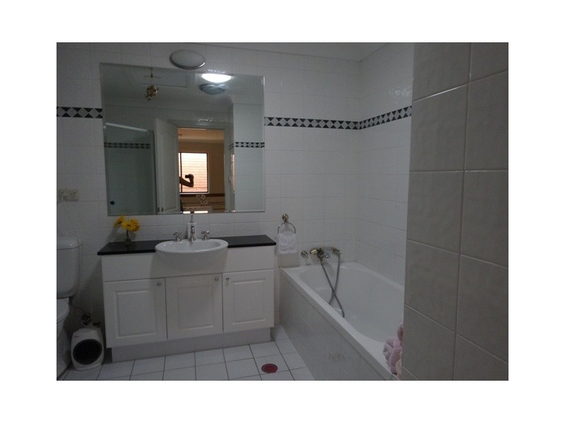 13 Wenton Avenue, Homebush NSW 2140