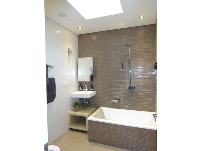 50 Griffin Road, North Curl Curl NSW 2099