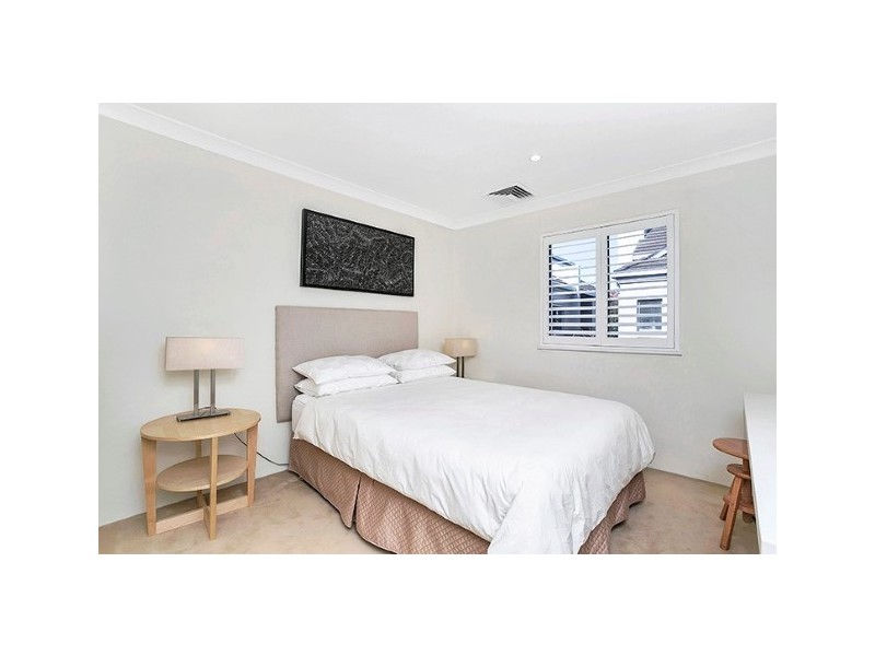 10-12 Ben Boyd Rd, Neutral Bay NSW 2089