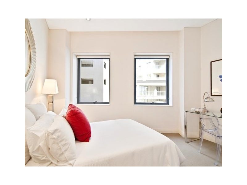 708/8 Glen Street, Milsons Point NSW 2061