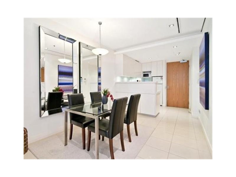 708/8 Glen Street, Milsons Point NSW 2061