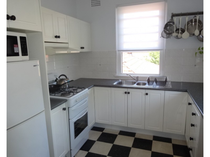 3/6 The Boulevarde, Lewisham NSW 2049