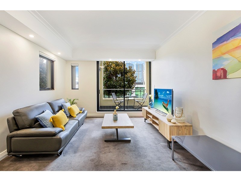 B302/24-26 Point St, Pyrmont NSW 2009