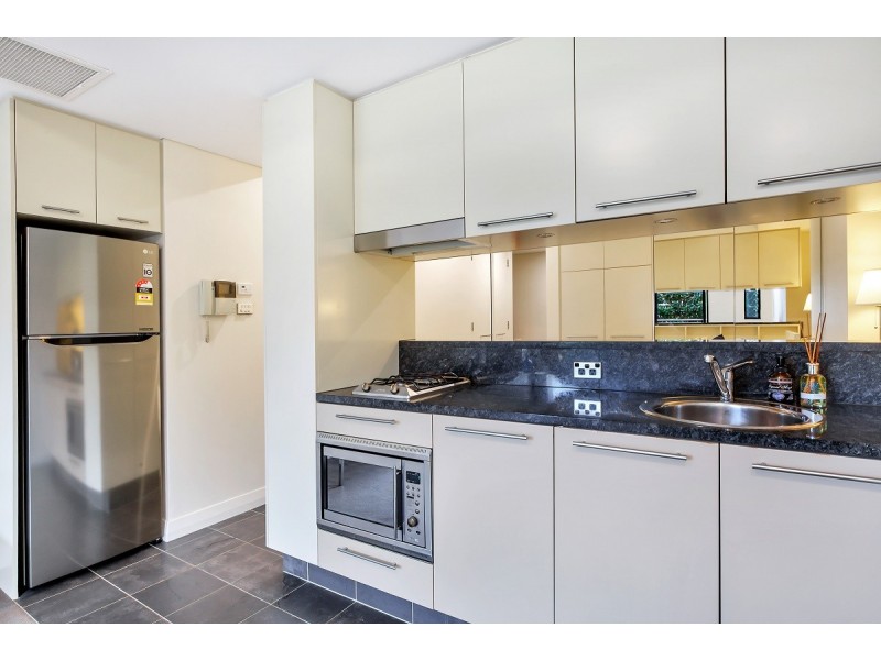 B302/24-26 Point St, Pyrmont NSW 2009