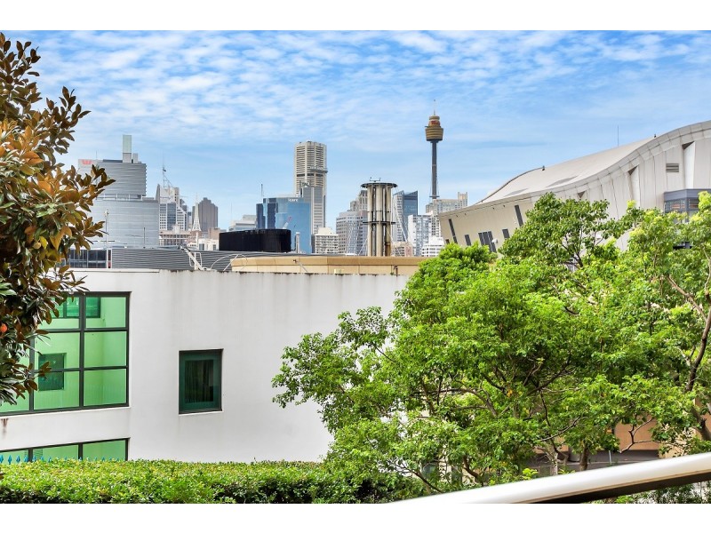 B302/24-26 Point St, Pyrmont NSW 2009