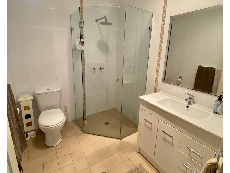 8 De Villiers Avenue, Chatswood NSW 2067