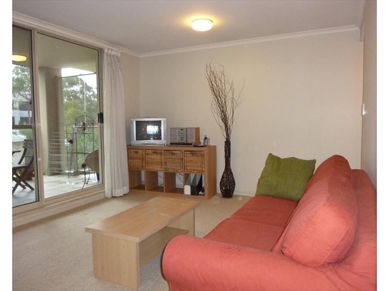 210/450 Military Road, Mosman NSW 2088