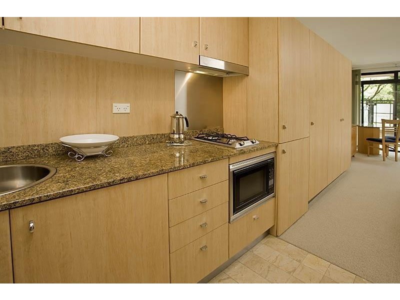 2/240 Ben Boyd Road, Neutral Bay NSW 2089