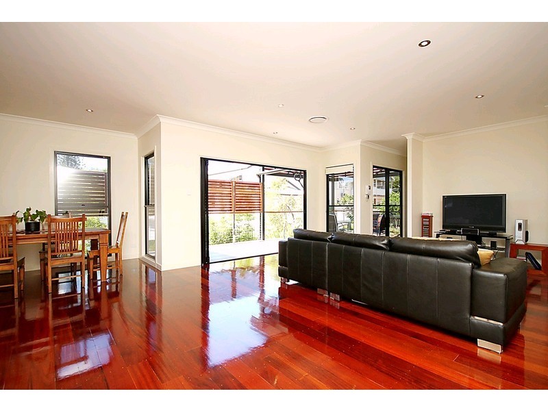 36 Hutton Street, Clayfield QLD 4011