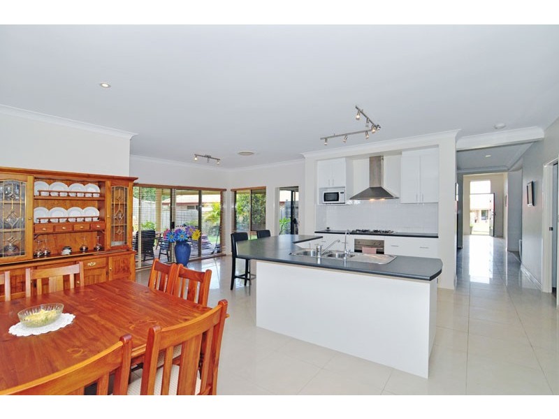 16 Laura Place, Nudgee QLD 4014